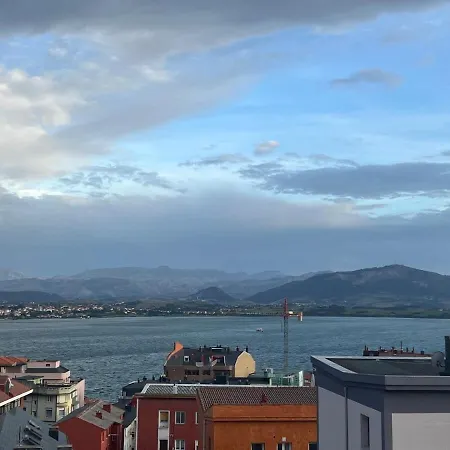 Acogedor Con Vistas A La Bahia *